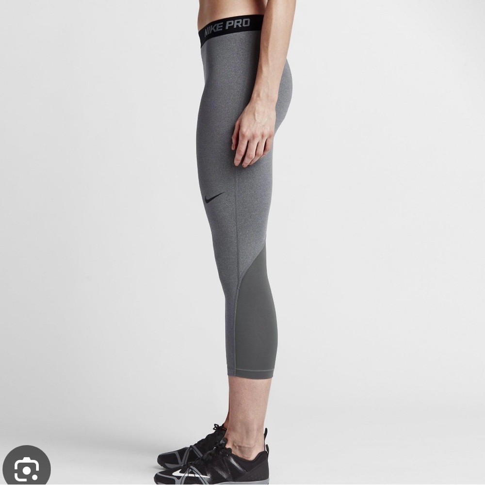 Nike Pro Capri Leggings